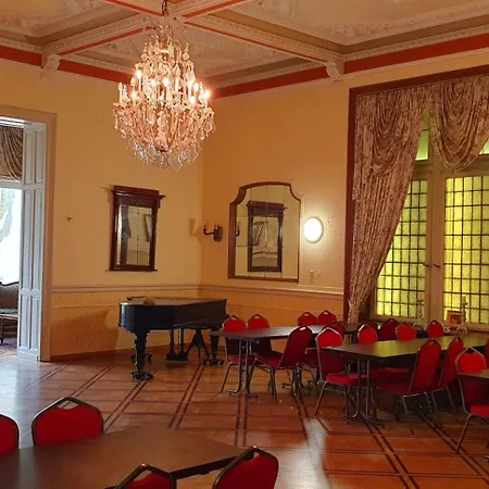 Oda ve Kahvaltı Eifeler Hof - Ihr Restaurant Fuer Genussmomente In