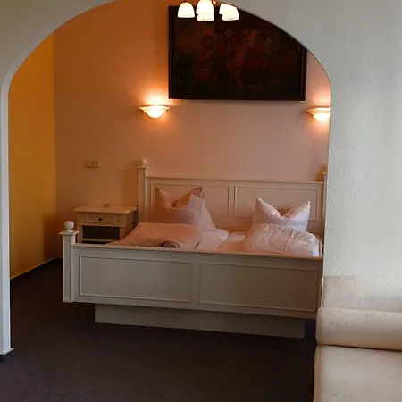 Eifeler Hof - Ihr Restaurant Fuer Genussmomente In Bed & Breakfast 3*