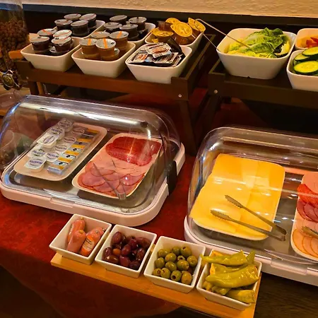 فندق مبيت وإفطار Eifeler Hof - Ihr Restaurant Fuer Genussmomente In Kyllburg