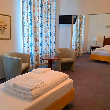Eifeler Hof - Ihr Restaurant Fuer Genussmomente In Bed & Breakfast 3*