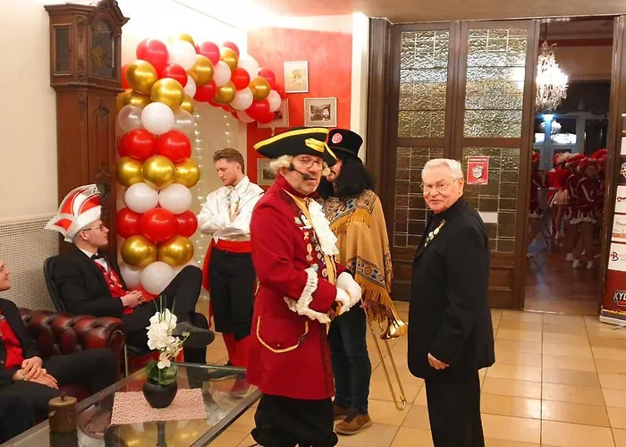 Eifeler Hof - Ihr Restaurant Fuer Genussmomente In Bed & Breakfast 3*